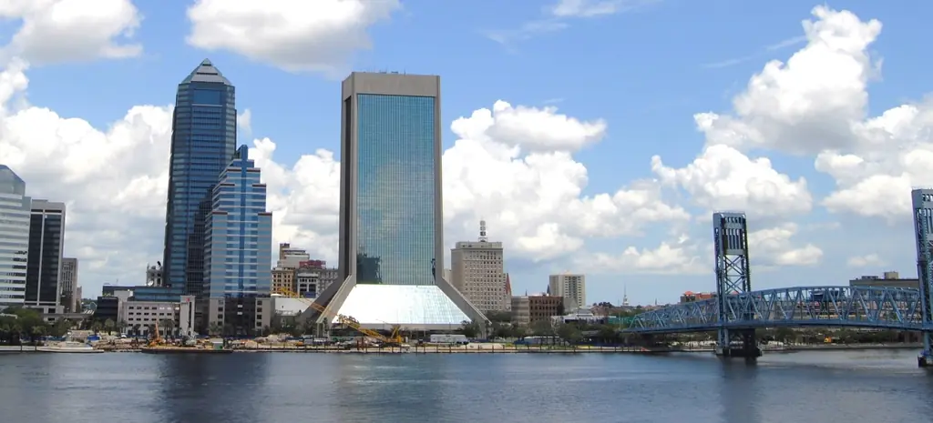 Downtown Jacksonville skyline and the Main Street Bridge across the St. Johns River